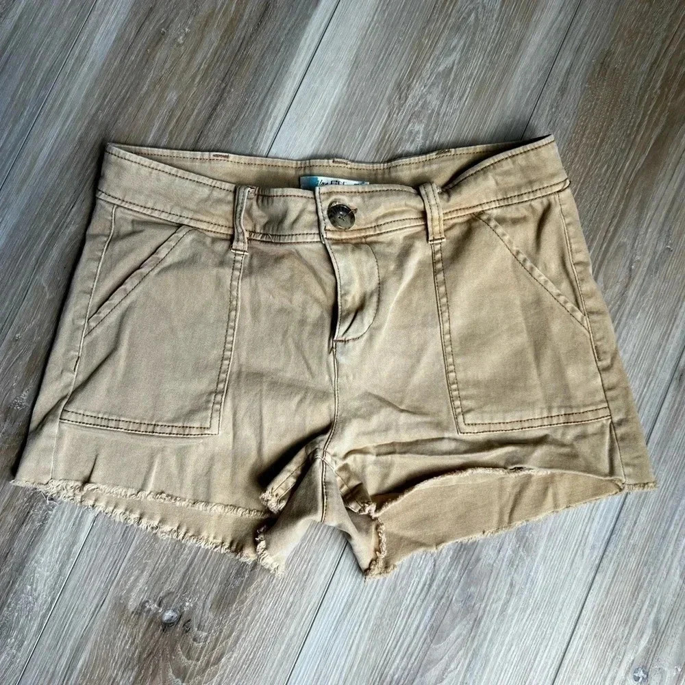 LOVE FIRE : shorts